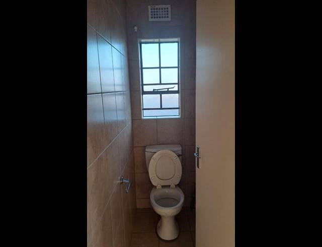 3 BEDROOM TOWNHOUSE FOR SALE IN THATCH HILL ESTATE